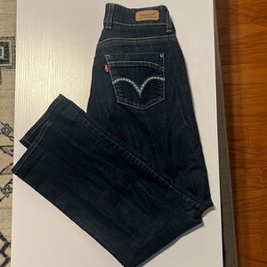 Levi’s Curvy 529 Skinny Leg jeans size 6M